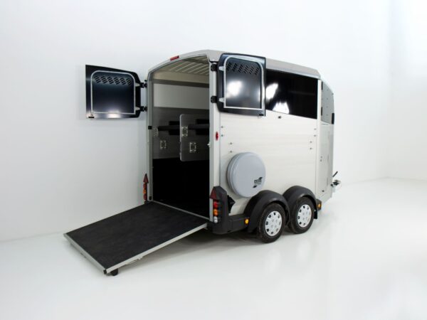 Remorque à chevaux Ifor Williams HBX 511 | sellerie | nouveau modèle | argent