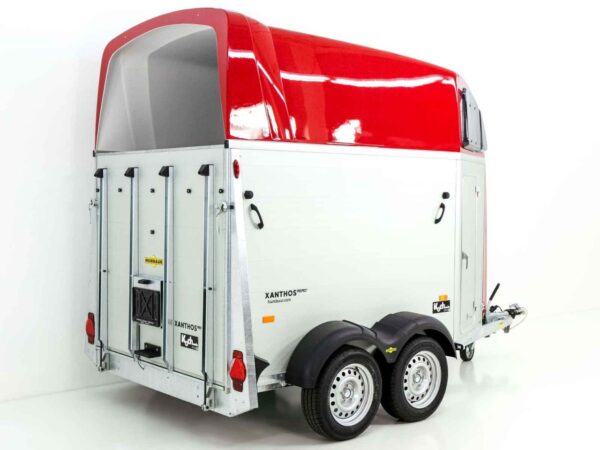 Van à chevaux Humbaur XANTHOS AERO 2400 | rouge | sellerie